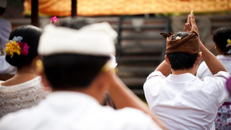 Upacara adat Galungan bagi masyarakat Hindu Bali